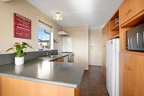 Photo of property in 5 Smith Road, Merrilands, New Plymouth, 4312