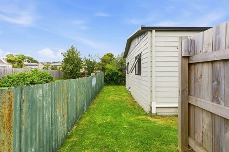 Photo of property in 13c Burns Street, South Dunedin, Dunedin, 9012