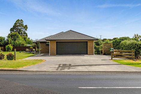 Photo of property in 120 Pohutukawa Place, Waiwhakaiho, New Plymouth, 4312