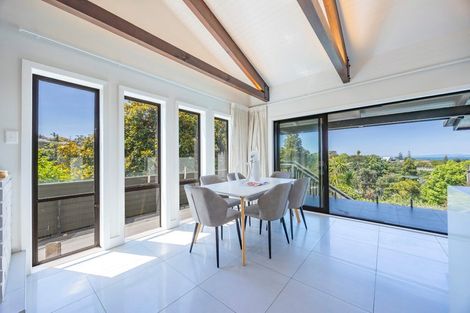 Photo of property in 73 Braemar Road, Castor Bay, Auckland, 0620