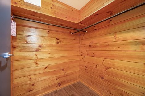 Photo of property in 96b Rosier Road, Glen Eden, Auckland, 0602