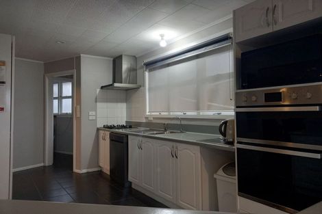 Photo of property in 82 Queens Road, Glen Avon, New Plymouth, 4312