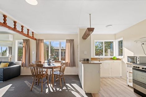 Photo of property in 9 Koutu Road, Koutu, Rotorua, 3010