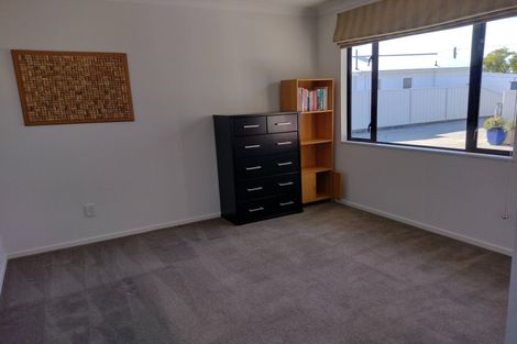 Photo of property in 16a Windsor Terrace, Taradale, Napier, 4112