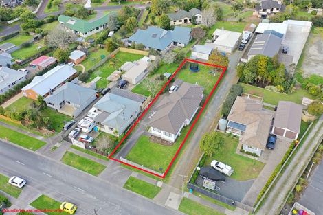 Photo of property in 9 Tapu Road, Huapai, Kumeu, 0810