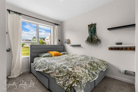 Photo of property in 15 Ash Grove, Maungaturoto, 0520