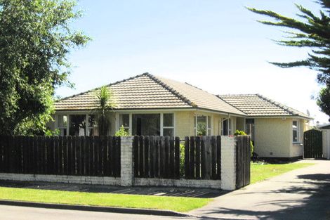 Photo of property in 37 Damien Place, Bromley, Christchurch, 8062