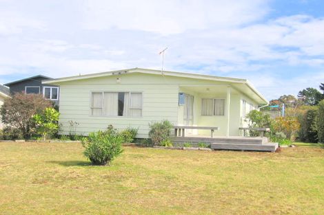 Photo of property in 211 Sylvia Road, Whangamata, 3620