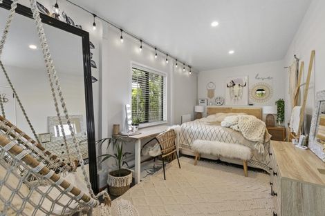 Photo of property in 85 Maungaraki Road, Korokoro, Lower Hutt, 5012