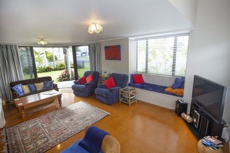 Photo of property in 503a Ocean Road, Whangamata, 3620