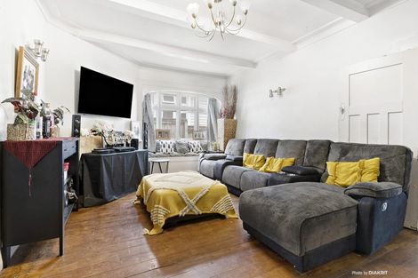 Photo of property in 212 Rongotai Road, Rongotai, Wellington, 6022