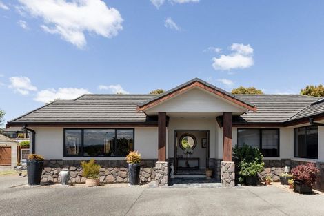 Photo of property in 31 Brackenburn Drive, Ohauiti, Tauranga, 3112