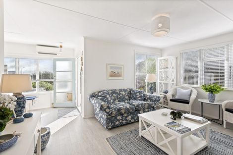 Photo of property in 64 Dixie Street, Te Horo Beach, Otaki, 5581