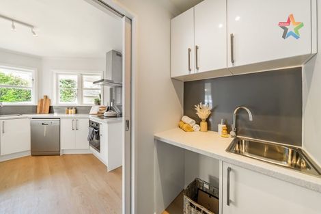 Photo of property in 17 Gordon Street, Avalon, Lower Hutt, 5011