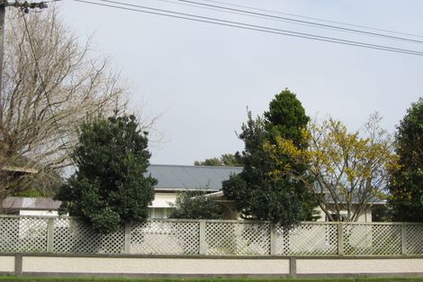 Photo of property in 4 Pukenui Street, Strandon, New Plymouth, 4312