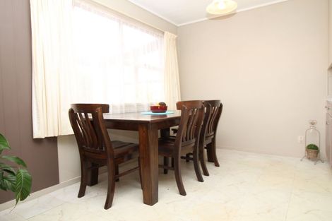 Photo of property in 97 Vodanovich Road, Te Atatu South, Auckland, 0610