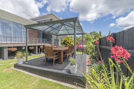 Photo of property in 3 Alf Walker Place, Papakura, 2110