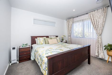 Photo of property in 40 Ladeira Place, Fitzroy, Hamilton, 3206