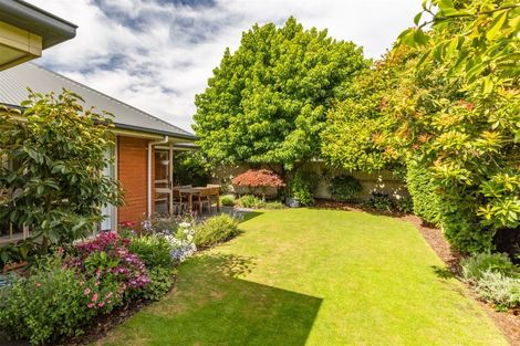 Photo of property in 19 Blighs Road, Strowan, Christchurch, 8052