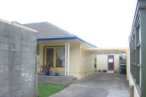 Photo of property in 37 Porutu Street, Fairfield, Lower Hutt, 5011