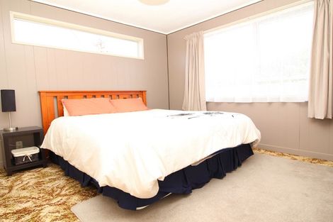 Photo of property in 97 Vodanovich Road, Te Atatu South, Auckland, 0610