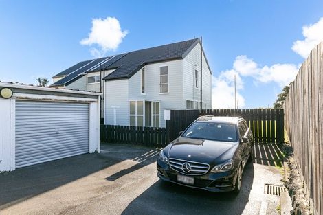 Photo of property in 1/163 Rongotai Road, Rongotai, Wellington, 6022