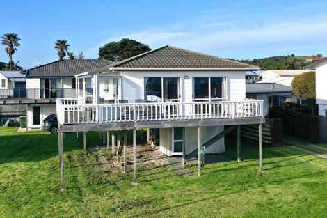 Photo of property in 114 Ocean Road, Ohope, 3121