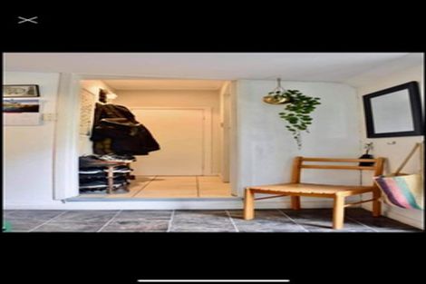 Photo of property in 2/136 Glenmore Street, Northland, Wellington, 6012