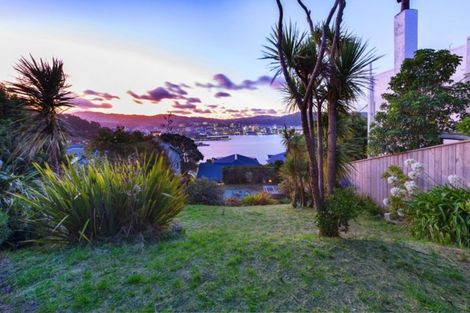 Photo of property in 37 The Crescent, Roseneath, Wellington, 6011