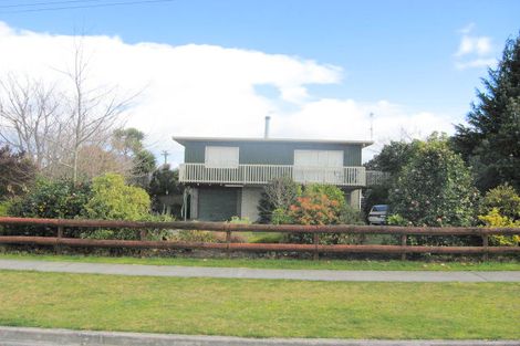 Photo of property in 5 Wharewaka Road, Wharewaka, Taupo, 3330