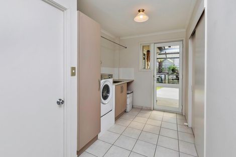 Photo of property in 14 Kensington Heights Rise, Kensington, Whangarei, 0112