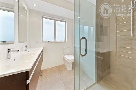 Photo of property in 5 Aspatria Place, Northpark, Auckland, 2013