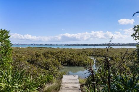 Photo of property in 6a Pine Ridge Terrace, Hauraki, Auckland, 0622