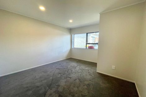 Photo of property in 2/9 Norman Spencer Drive, Papatoetoe, Auckland, 2104