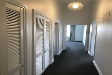 Photo of property in 21 Dorking Road, Brooklyn, Wellington, 6021