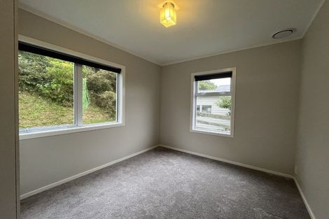Photo of property in 125 Maungaraki Road, Korokoro, Lower Hutt, 5012