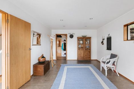 Photo of property in 96 Omokoroa Road, Omokoroa, 3114