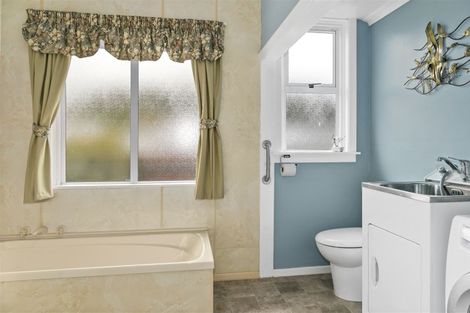 Photo of property in 1/6 Wellington Road, Wainuiomata, Lower Hutt, 5014