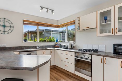 Photo of property in 13 Oldham Place, Darfield, 7510