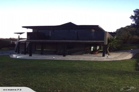 Photo of property in 1/9-11 Masterton Road, Rothesay Bay, Auckland, 0630