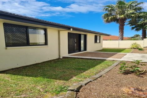 Photo of property in 90 Pinecrest Drive, Gulf Harbour, Whangaparaoa, 0930