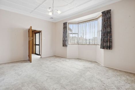Photo of property in 60 Royal Crescent, Saint Kilda, Dunedin, 9012
