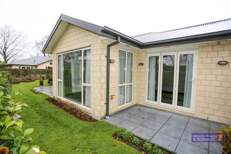 Photo of property in 36 Withells Road, Avonhead, Christchurch, 8042