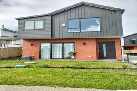 Photo of property in 36d Marendellas Drive, Bucklands Beach, Auckland, 2014