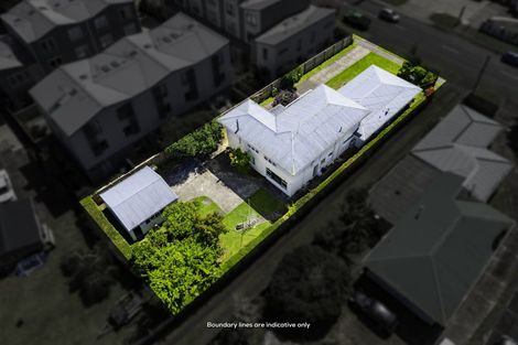 Photo of property in 586 Te Atatu Road, Te Atatu Peninsula, Auckland, 0610