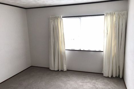 Photo of property in 2/5 Kegworth Place, Browns Bay, Auckland, 0630