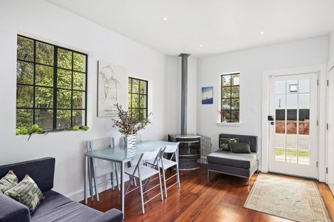 Photo of property in 305 Fergusson Drive, Heretaunga, Upper Hutt, 5018