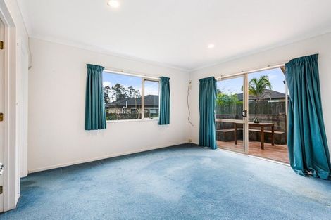Photo of property in 4 Parkridge Way, Henderson, Auckland, 0612