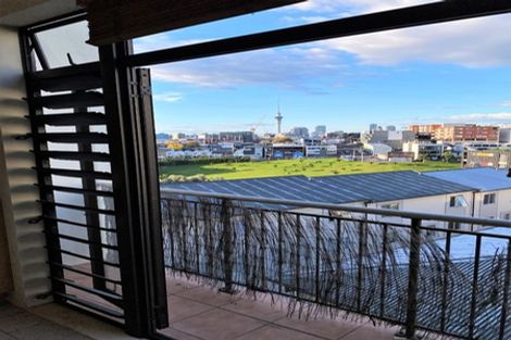 Photo of property in 3i/5 Charlotte Street, Eden Terrace, Auckland, 1021