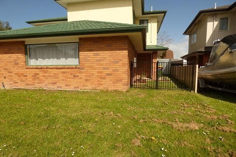 Photo of property in 1/35 Pah Road, Papatoetoe, Auckland, 2025